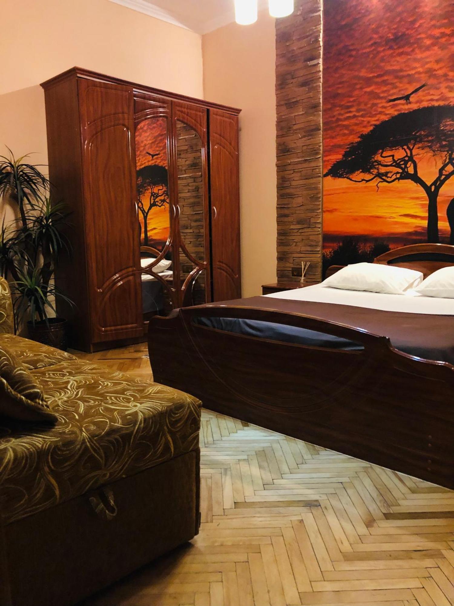 2 Rooms Central Anna Apartment Лвив Екстериор снимка