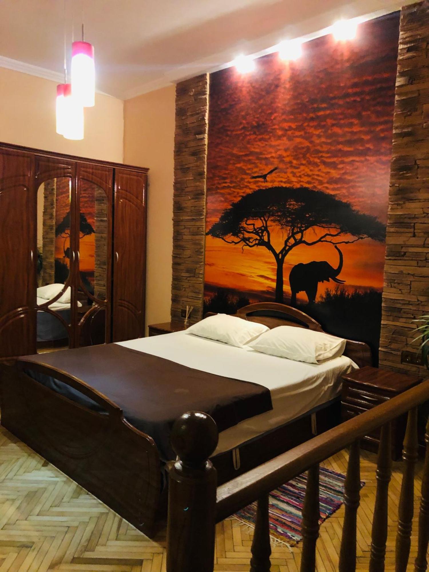 2 Rooms Central Anna Apartment Лвив Екстериор снимка