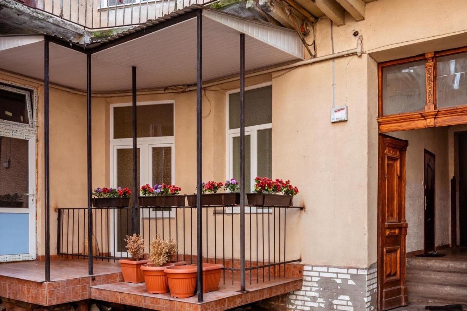 2 Rooms Central Anna Apartment Лвив Екстериор снимка